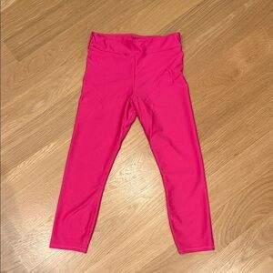 ALO Yoga Airlift Hot Pink Capri Leggings